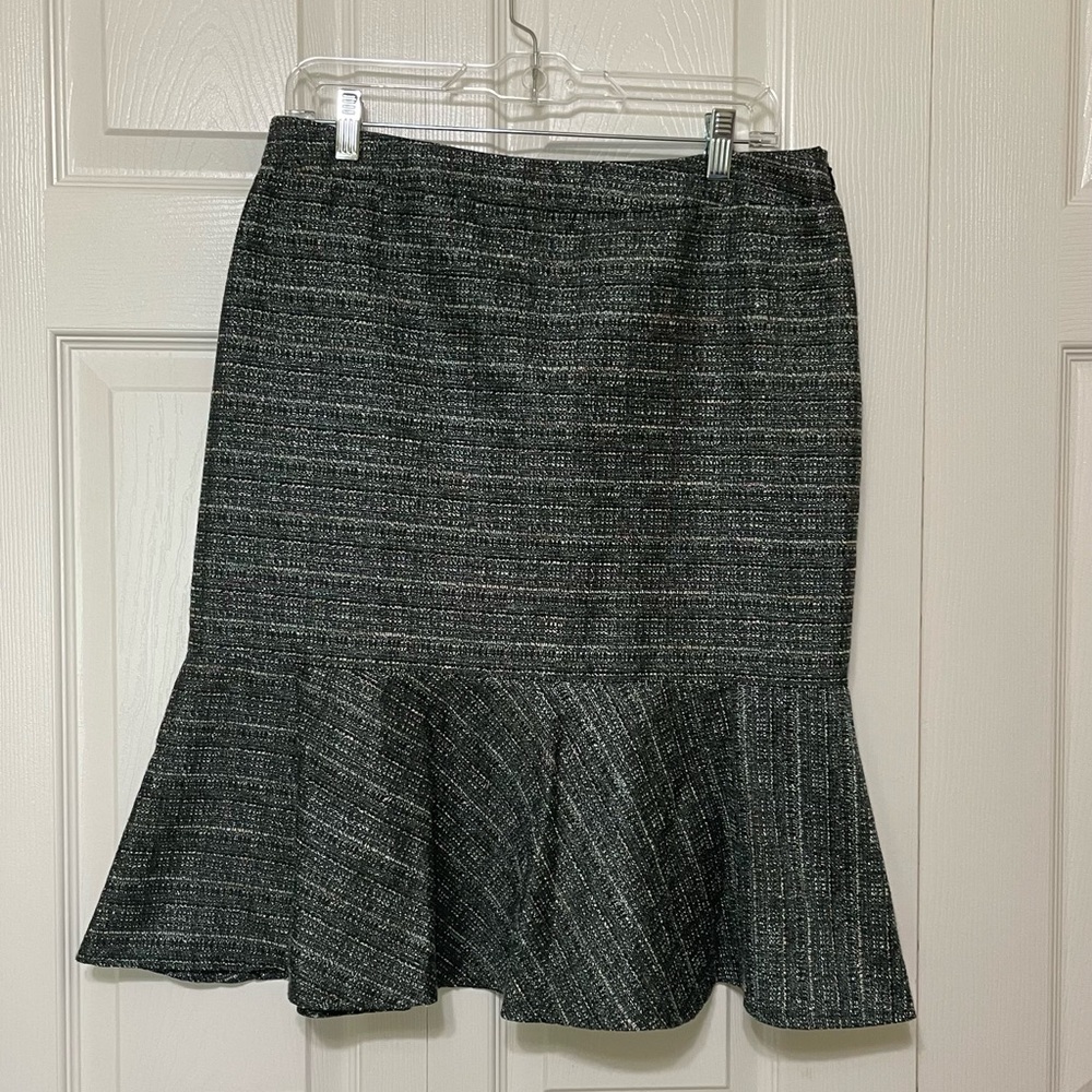 Kasper Black and Gray Textured Midi Skirt